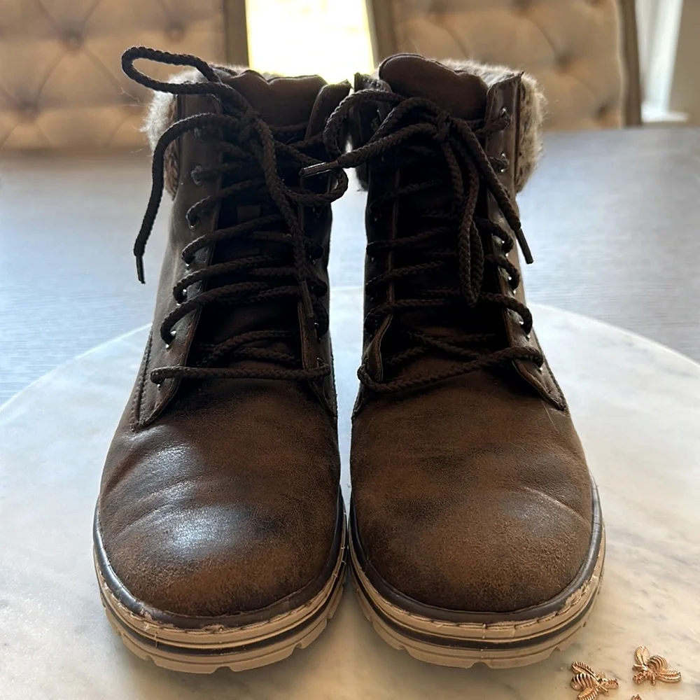 Cliff's by White Mountain Women Decker Brown Faux Leather Lace up Boots - Picture 3 of 9